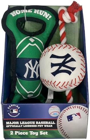 Pets First MLB New York Yankees Baseball Rope Toy and Baseball Field Toy Boxset with MLB Team Logo